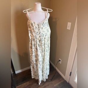 Floral Cream Maxi Dress with Lace Trim